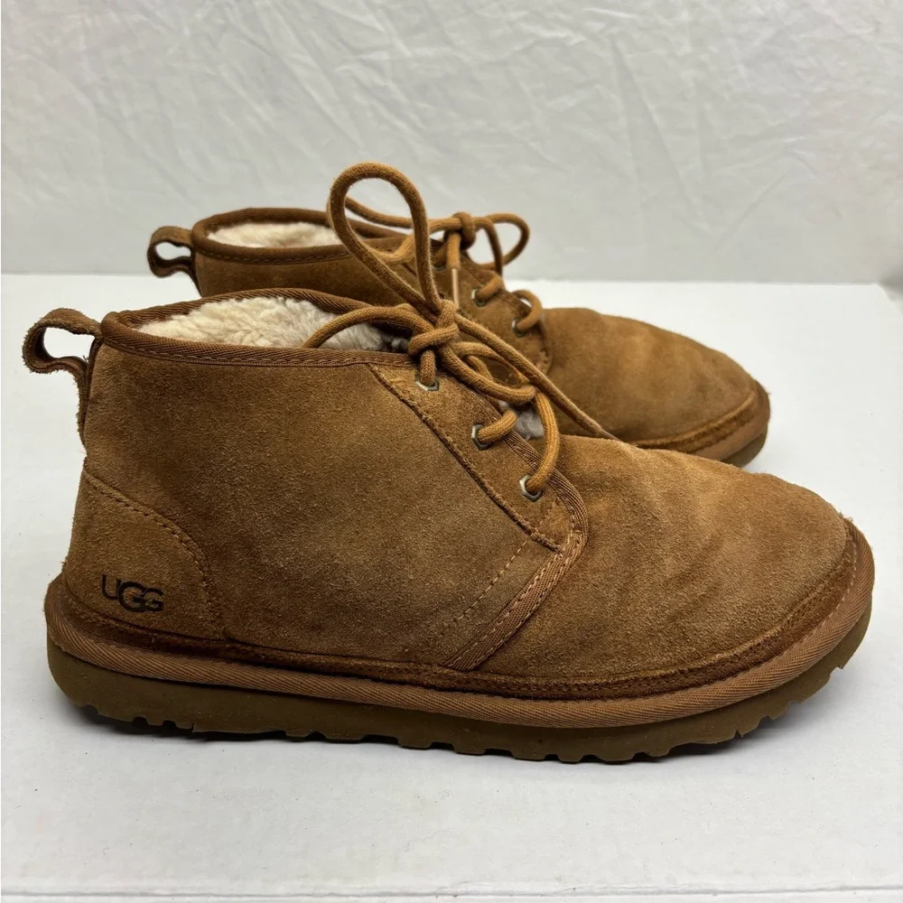 UGG Men's Chestnut Suede Chukka Boots sz 10